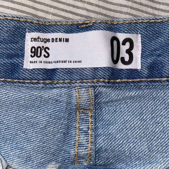 Ripped Blue Jeans - Picture 3 of 3